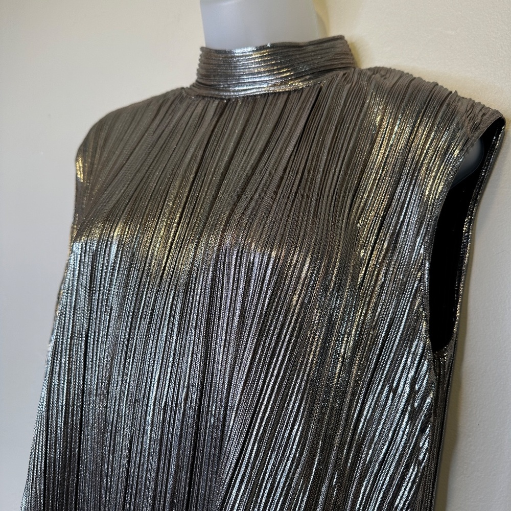 Andrea Javine Luxe Metallic Accordeon Fabric Mock Neck Sleeveless Blouse Tank - Picture 7 of 15